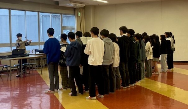 080202 合唱練習 (1)